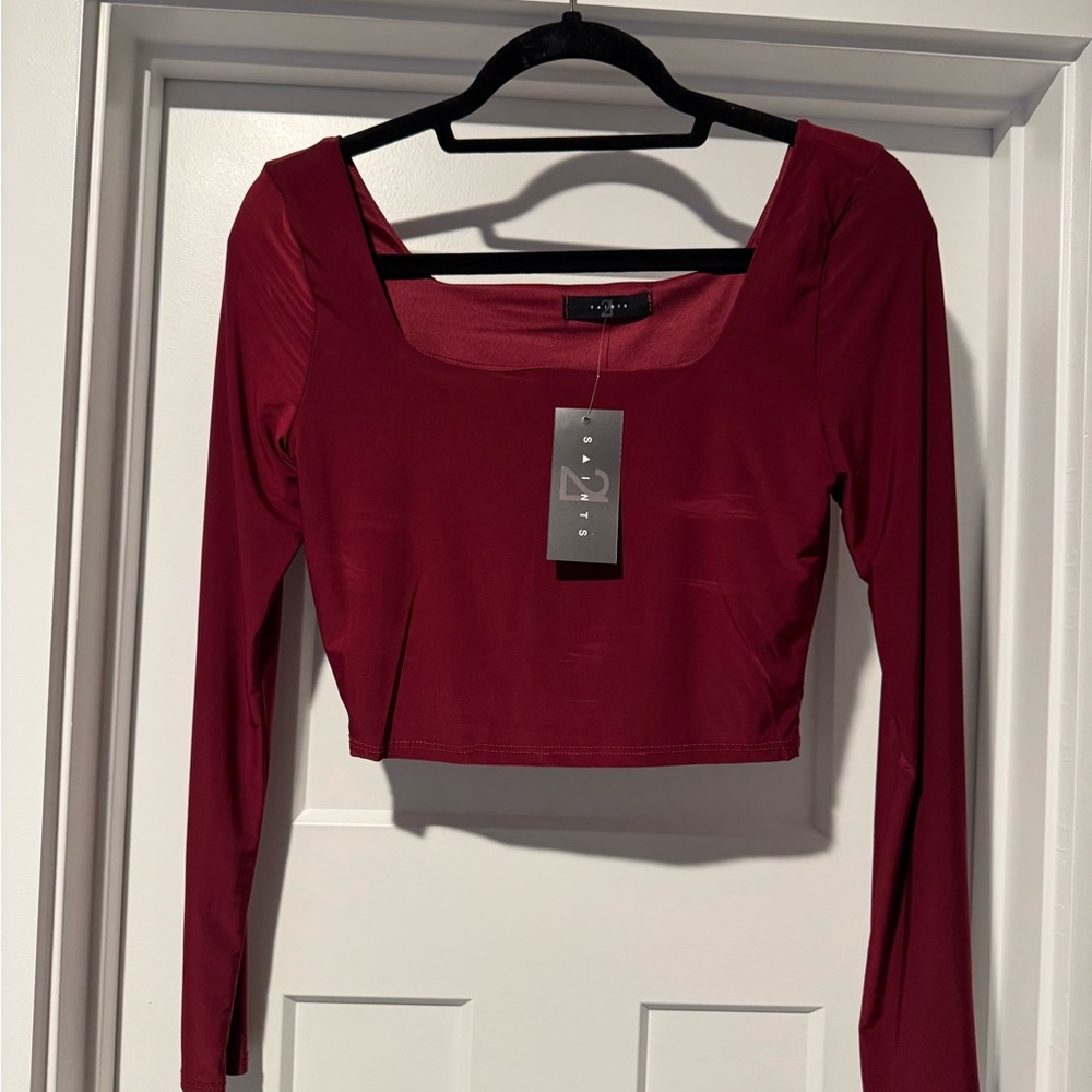 Fitted Red Crop Top with Long Sleeves
